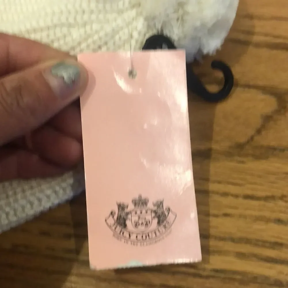 Nwt Juicy Couture off white baby beanie